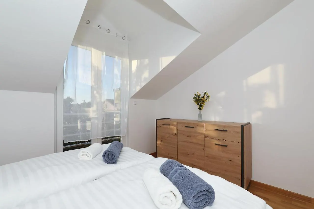 Apartments Oliva Vrsi 0*,