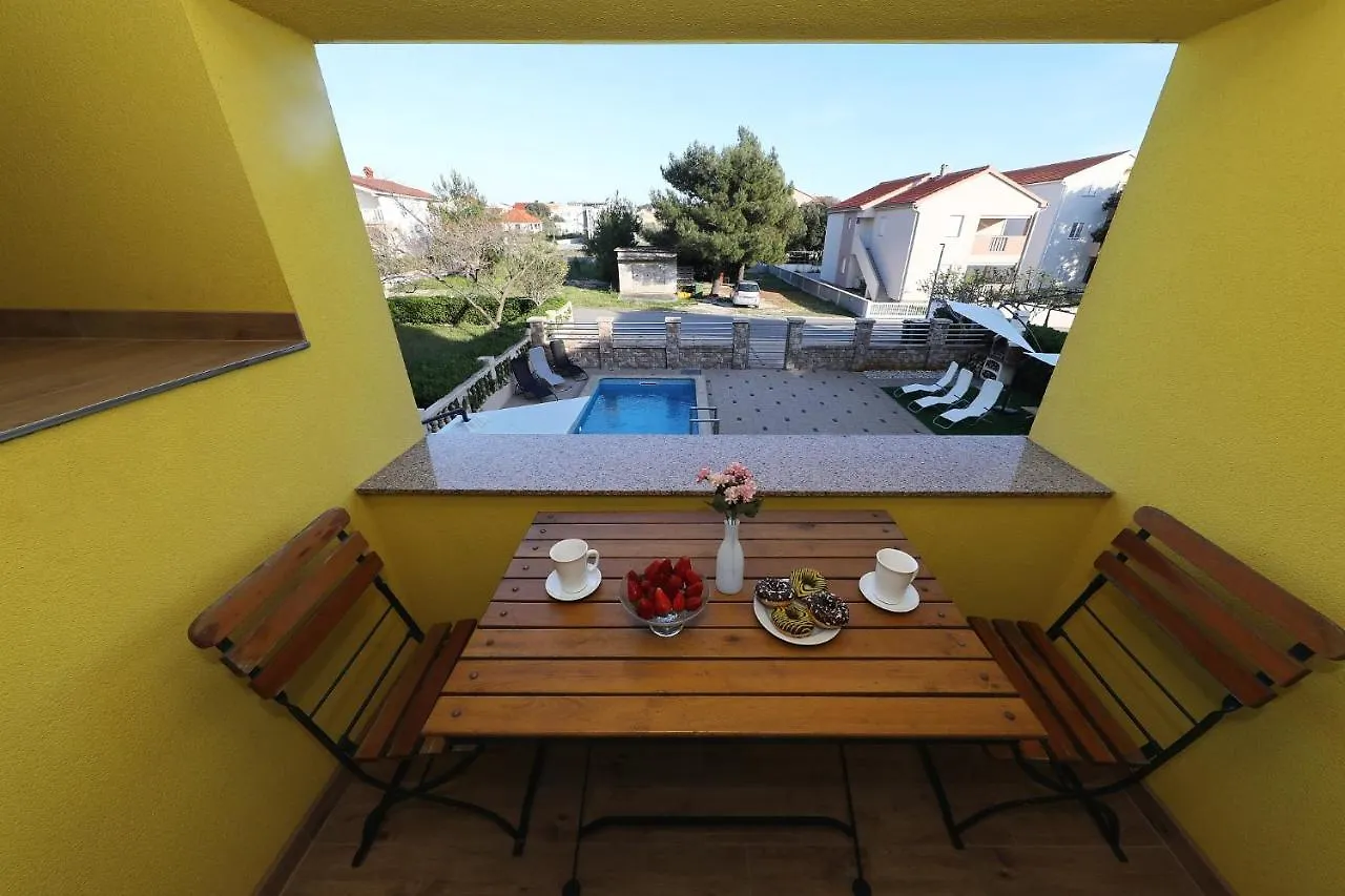 Apartments Oliva Vrsi