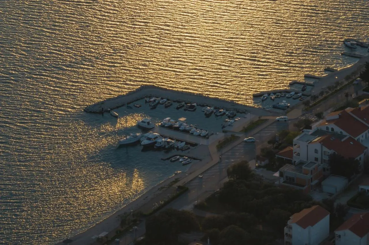 Apartments Oliva Vrsi