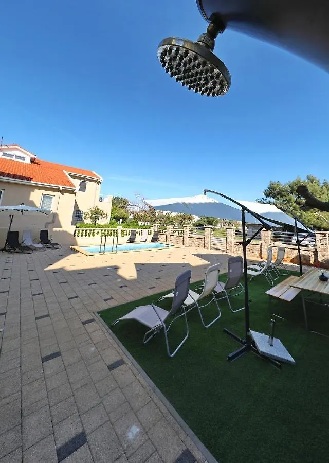 Apartments Oliva Vrsi 0*,
