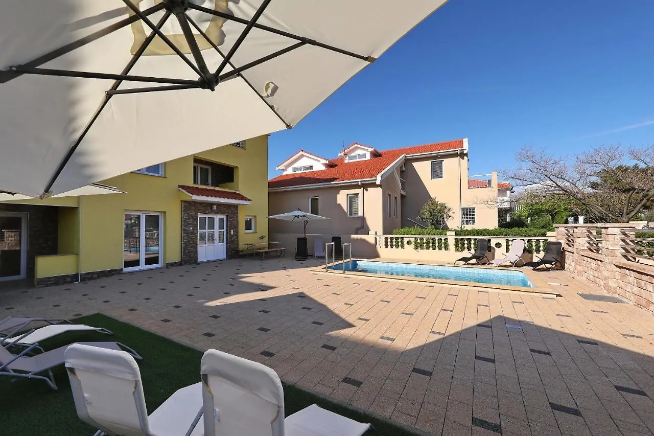 Apartments Oliva Vrsi